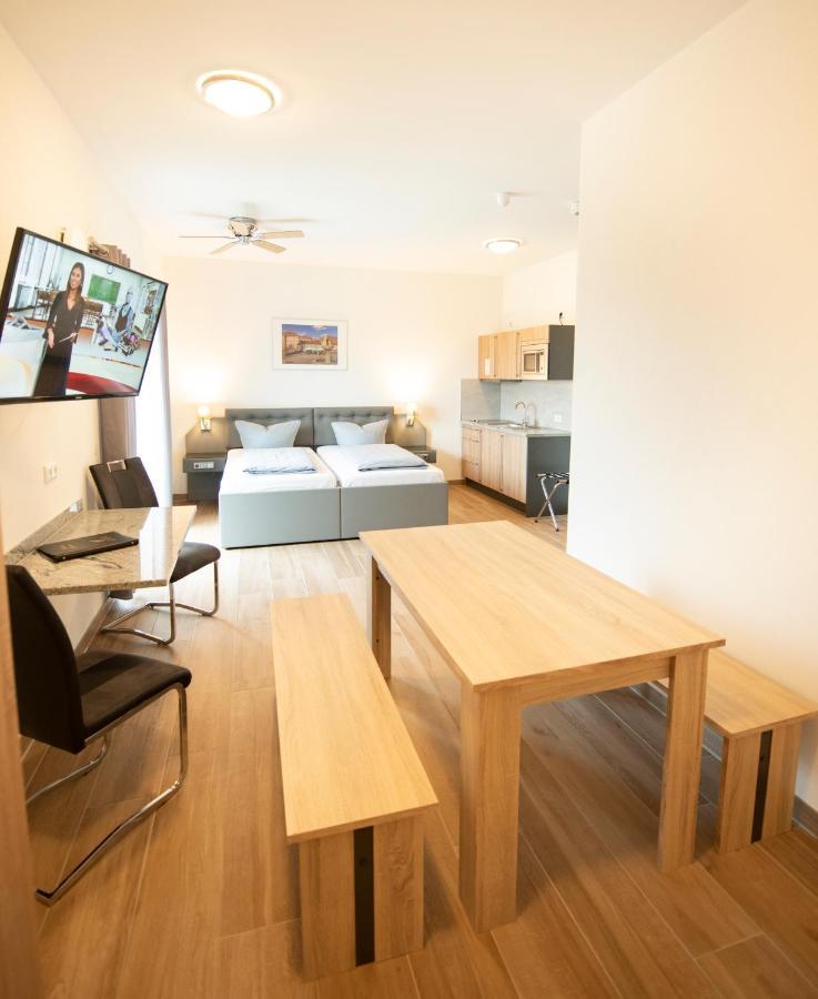 Stadthotel Donauwörth Esterno foto
