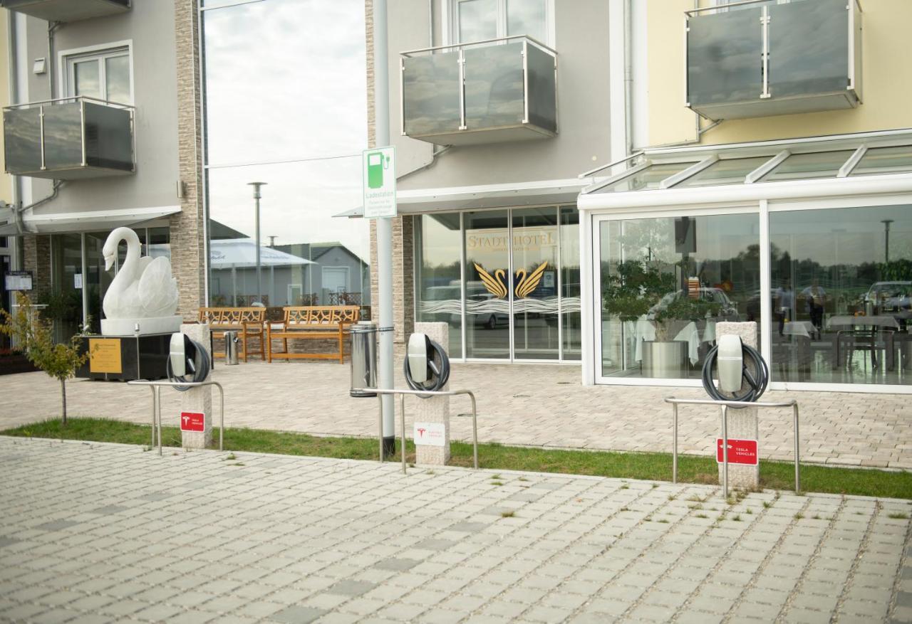 Stadthotel Donauwörth Esterno foto