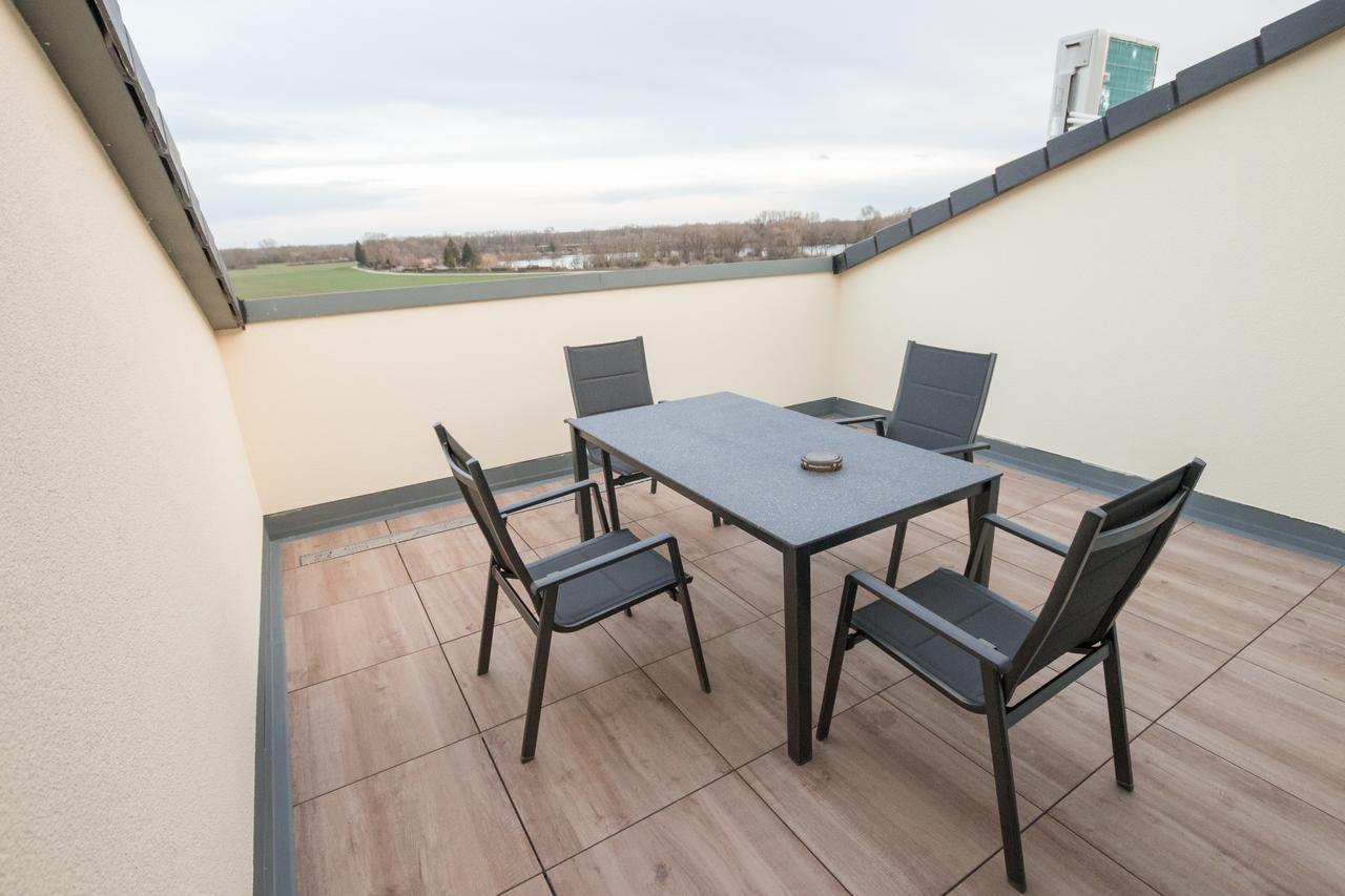 Stadthotel Donauwörth Esterno foto