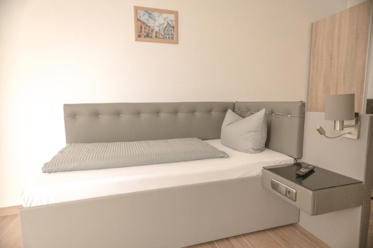 Stadthotel Donauwörth Esterno foto